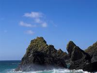 Wellen an der Kynance Cove